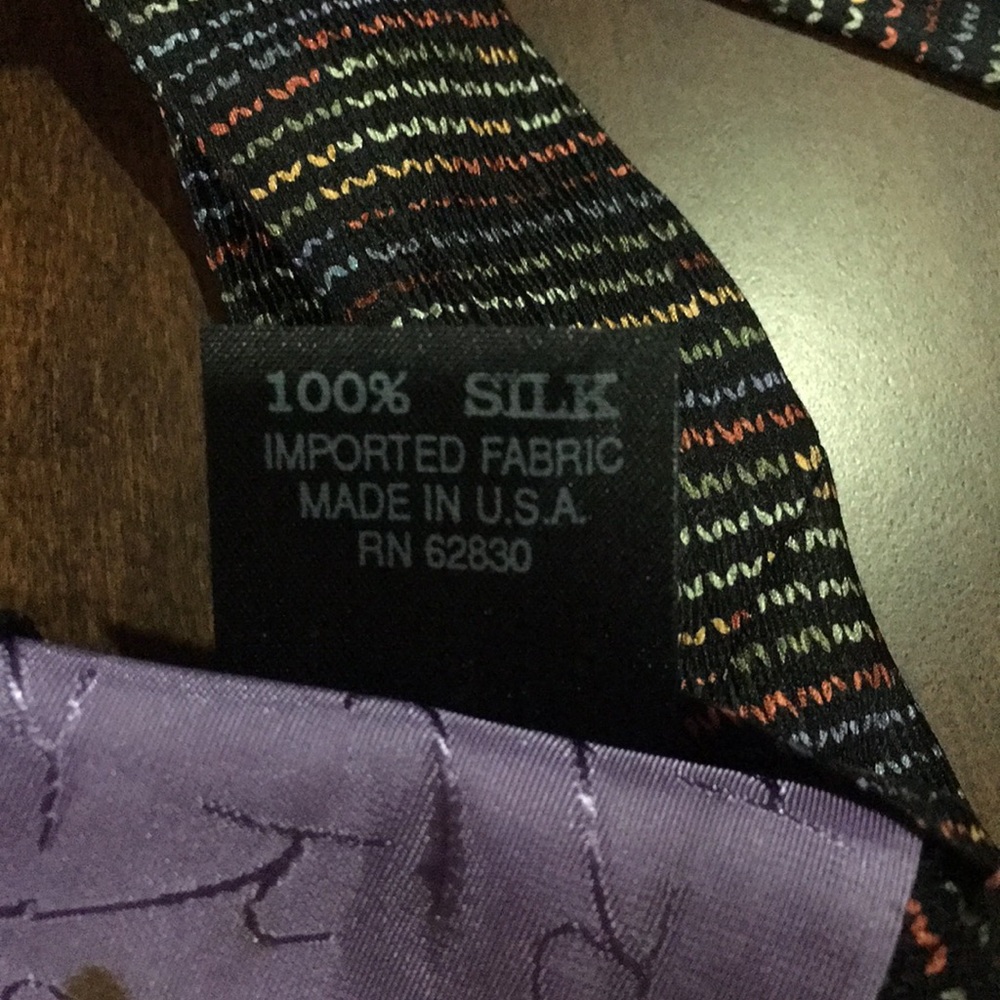 Jimmy V Stonehenge NWT Silk Tie - Picture 6 of 6